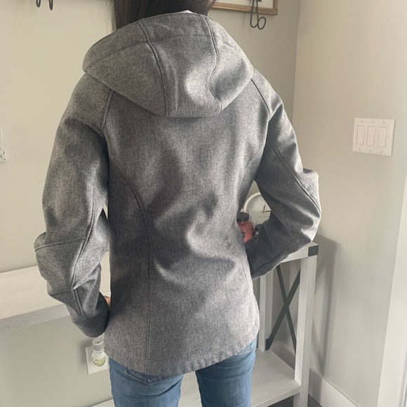 Shell Jacket - Picture 6 of 8